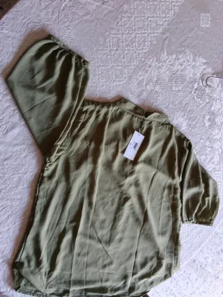 Lotte Blusa verde olivo talla XL