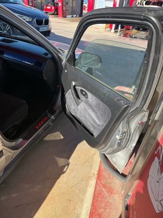 Honda Civic VTEC-E (92.000km)