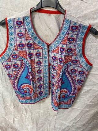 Chaleco Indio Bordado Talla 44