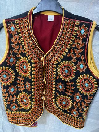 Chaleco Indio Bordado Talla 44