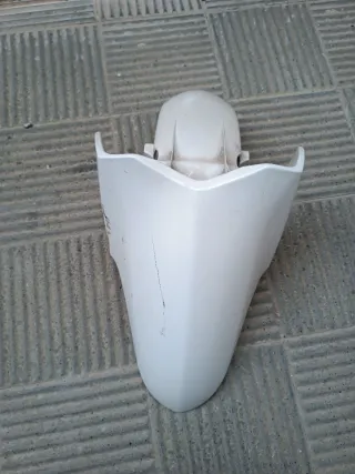 Guardabarros Honda PCX 2011 para reparar