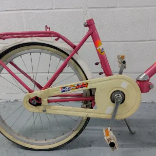 Bicicleta clásica marca BH happy en color rosa