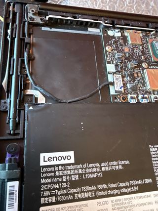 Lenovo Yoga 9 14ITL5 para piezas o reparación