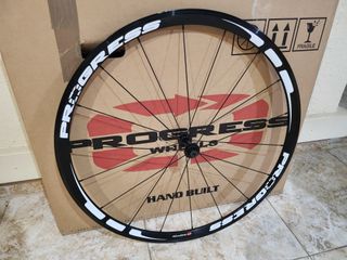 Ruedas Progress Phantom