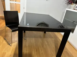 Mesa extensible cristal y vengué + 6 sillas