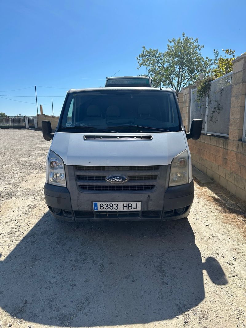 Ford Transit 2011 - foto 1