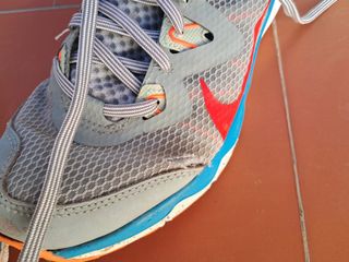 Zapatillas Nike Gris y Naranja