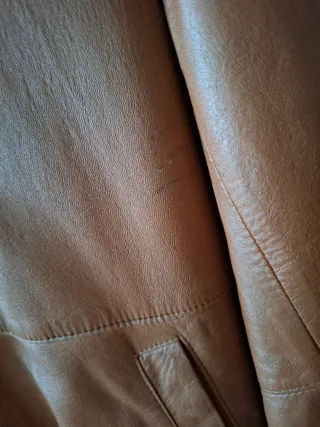 Cazadora de piel marrón