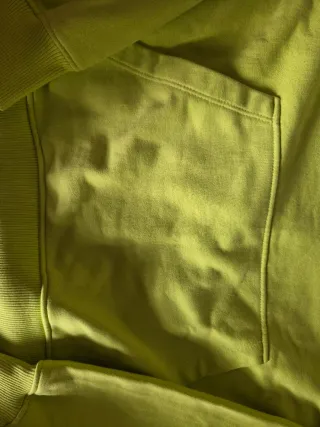 Sudadera verde lima con capucha