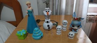 Lote Figuras Frozen y Conejo