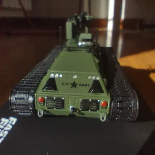 RIPSAW Mini Tanque,  1/43 Fast & Furious