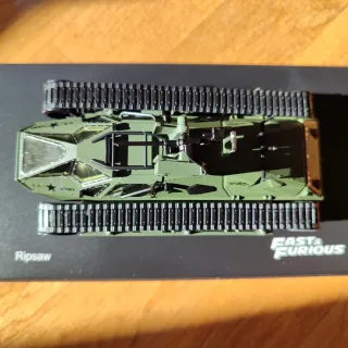 RIPSAW Mini Tanque,  1/43 Fast & Furious