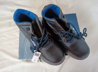 Botas de seguridad Anibal negras y azules