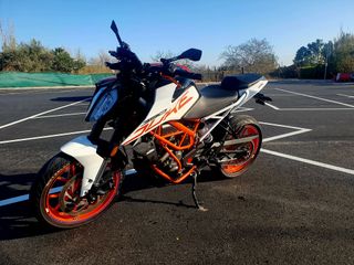 KTM 390 Duke Naranja/Blanco