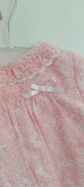 Conjunto Vestido y Gorrito Rosa Estampado