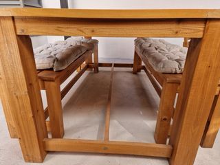 Mesa y bancos comedor exterior madera