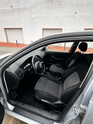 Volkswagen Golf MK4 1.6