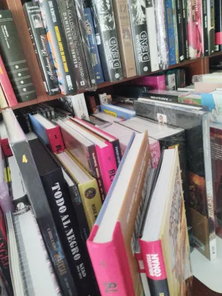 Lote 3 Comics Blake Hulk Conan