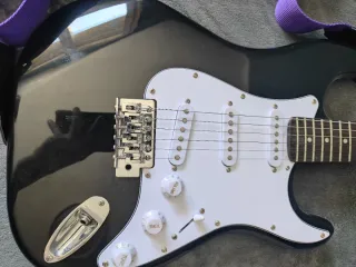 Guitarra Eléctrica DMavery Negra