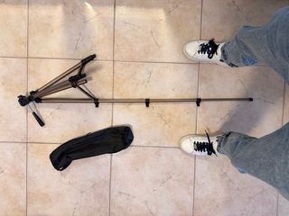 Treppiede con Testa Fluida Video - Nero E Dorato