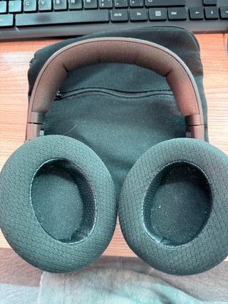 Auriculares inalámbricos Clam ANC