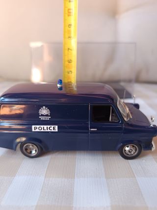 Ford Transit Policía Coche
