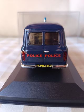 Ford Transit Policía Coche