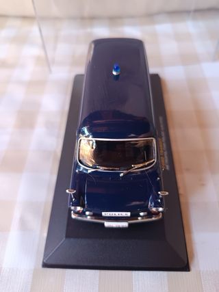 Ford Transit Policía Coche