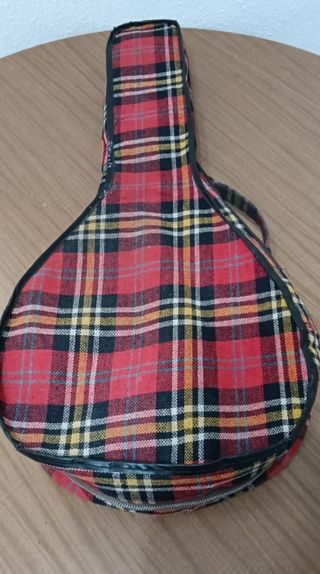 BANDURRIA
