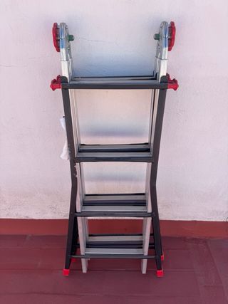 Escalera multiposición hasta 4,20 m de altura