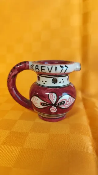 Brocca scherzo bevi se puoi