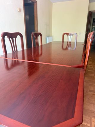 Mesa comedor extensible + 6 sillas madera oscura