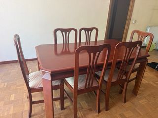 Mesa comedor extensible + 6 sillas madera oscura
