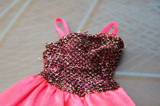 Mattel, Barbie. Abito e scarpe City Lights Pink Fashion, 1991.