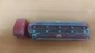 Dinky Toys Camión Cisterna Esso Panhard Titan 32 C