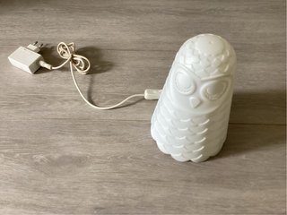 Tocador infantil madera rosa i lampara gratis!!!