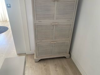 Mobile portascarpe in legno beige