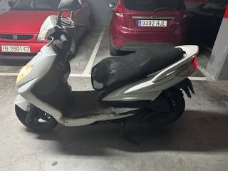 Yamaha Cygnus X 125 Scooter Blanca