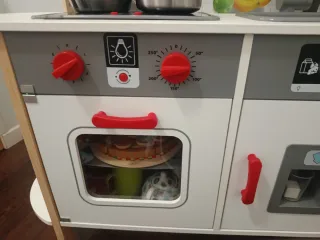 Cocinita de madera infantil
