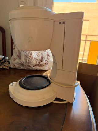 Cafetera Lady Tea con base Jata