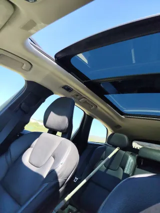 Volvo XC60 2018. Particular