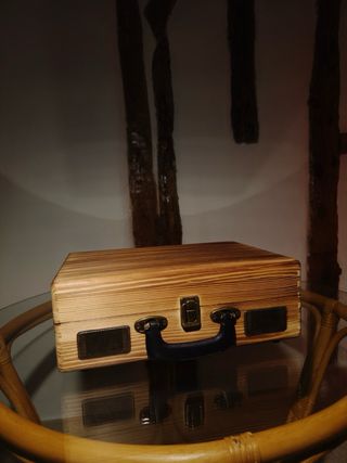 Tocadiscos PRIXTÓN madera sin usar