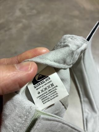 Gorra Quiksilver Gris y2k 2000s