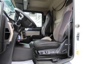 MAN TGM 15.250 - CAMIONES FURGONES