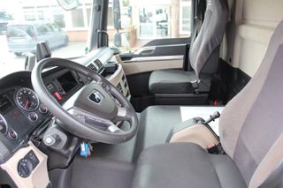 MAN TGM 15.250 - CAMIONES FURGONES