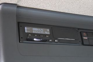 MAN TGM 15.250 - CAMIONES FURGONES