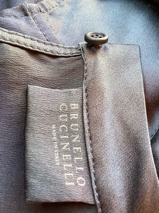 Blusa senza maniche in seta blu di Brunello Cucinelli