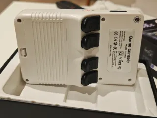 Consola portátil r36s retro nueva