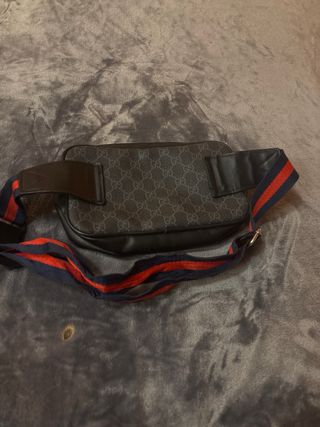 Riñonera Gucci Negra