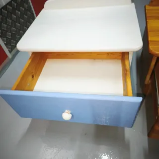 Mesitas de noche de madera de pino